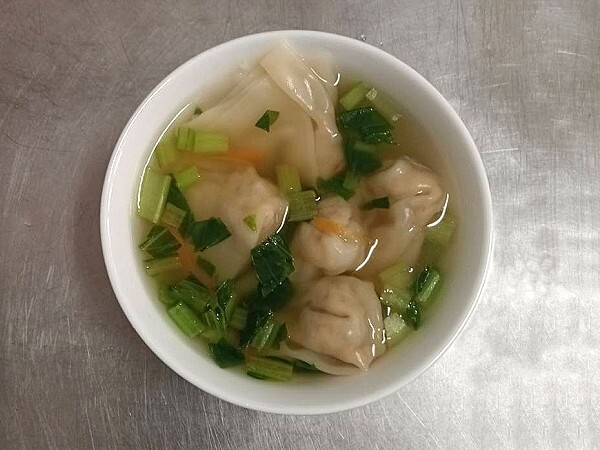 餛飩湯圖片